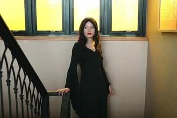 Cadılar Bayramında seksi kostümlü porno izle